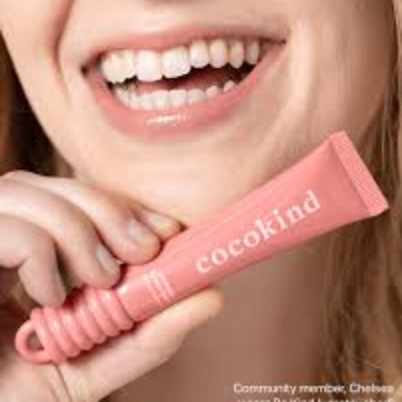 COCOKIND Ceramide Lip Blur Balm  0.37 fl oz / 11ml Coral Pink - Picture 3 of 4